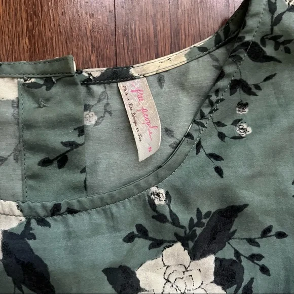 🌼Free People Floral Dress🌼 - Picture 5 of 10